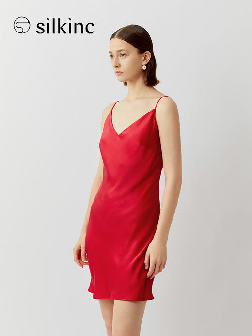 丝所｜S23C014 水晶斜裁V领短连衣裙［ 黑 / 白 / 红 ] 商品图1