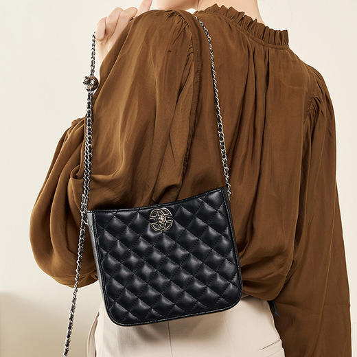 【预售3天】新款通勤链条包水桶包小方包小香风单肩包高级感女包斜挎包GZ2612 商品图3