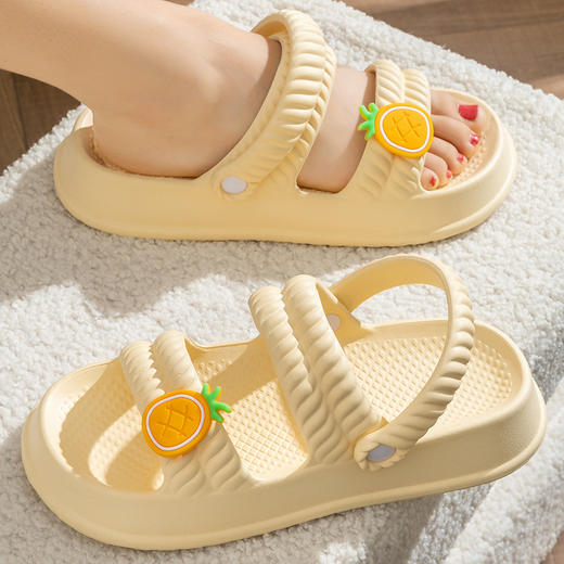 【炒鸡好看！拖鞋/凉鞋两穿设计】女夏季新款厚底时尚百搭室内外两穿软底防滑踩屎感拖鞋女。ry 商品图0