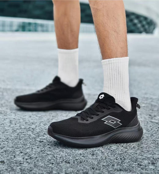 意大利🇮🇹正品乐途Lotto 透气跑鞋，运动鞋。天猫同步在售💰319独家破价➕帮品牌方清仓➕ 正品保证➕支持假1罚3
码数：35-45码（正常码下单） 商品图9