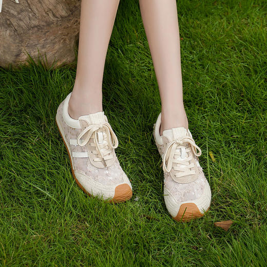 预售7天|Safiya/索菲娅2025芭蕾风百搭薄底透气休闲轻便舒适丑萌阿甘鞋SFD3112434 商品图2