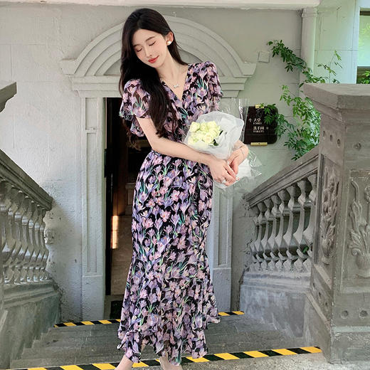 温柔风夏季新款碎花连衣裙子V领雪纺女装复古法式印花鱼尾茶歇裙 商品图5