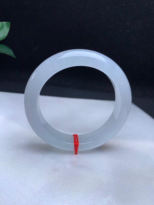 612966，53冰底白月光手镯，版型好，清新干净，整条干干净净的，版型大气 商品图1