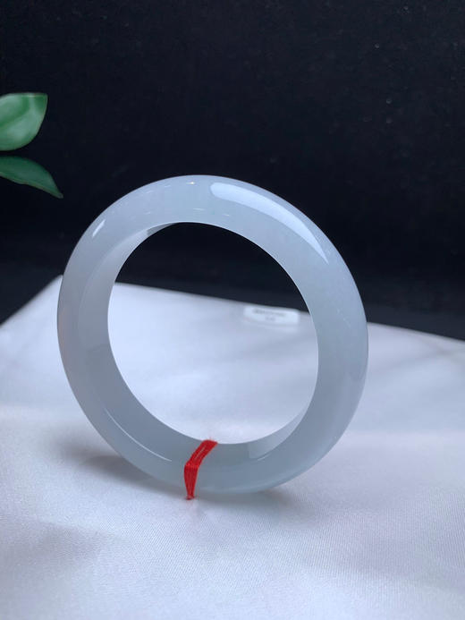 612966，53冰底白月光手镯，版型好，清新干净，整条干干净净的，版型大气 商品图4