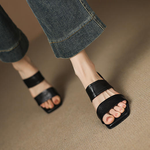 【预售5天】超软羊皮高跟凉拖鞋女外穿夏季新款时尚方头露趾粗跟一字带凉拖鞋MX&mx89863 商品图3
