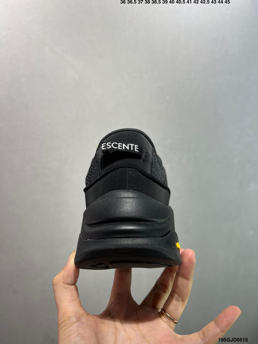 点此购买 迪桑特夏季男女款轻薄透气款都市通勤多功能户外缓震运动鞋 98 318740 商品图12