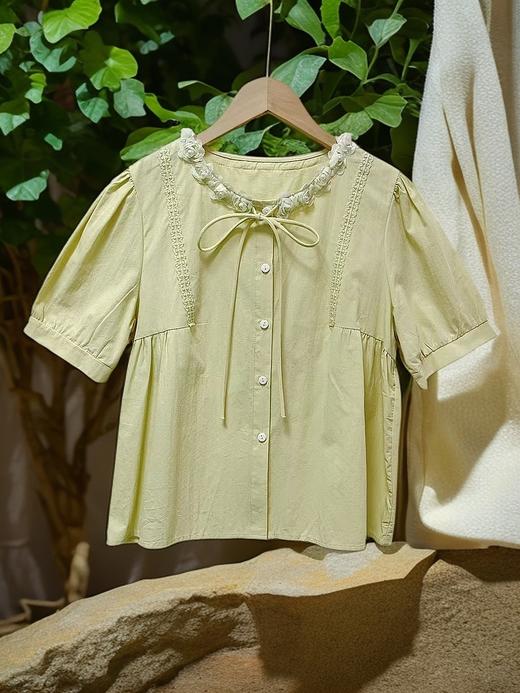 （夏季最后清仓）工艺系列～法式甜美手工钉珠蕾丝宽松短款百搭短袖（领口花环）小衫-喜出 商品图3