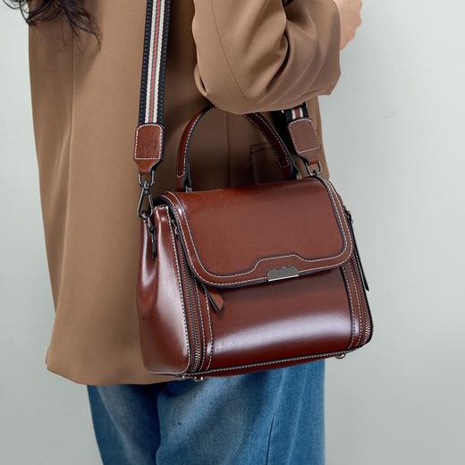 【预售3天】2025新款水桶包女包斜挎包通勤包手提单肩包女GZ2800 商品图1