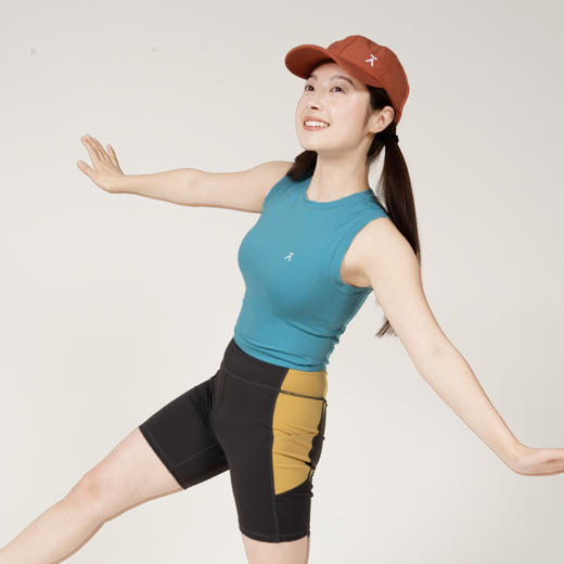 【出游季特惠】ACMEITEM爱棵米 户外女士运动背心弹力修身圆领无袖上衣GAG2160247C 商品图2