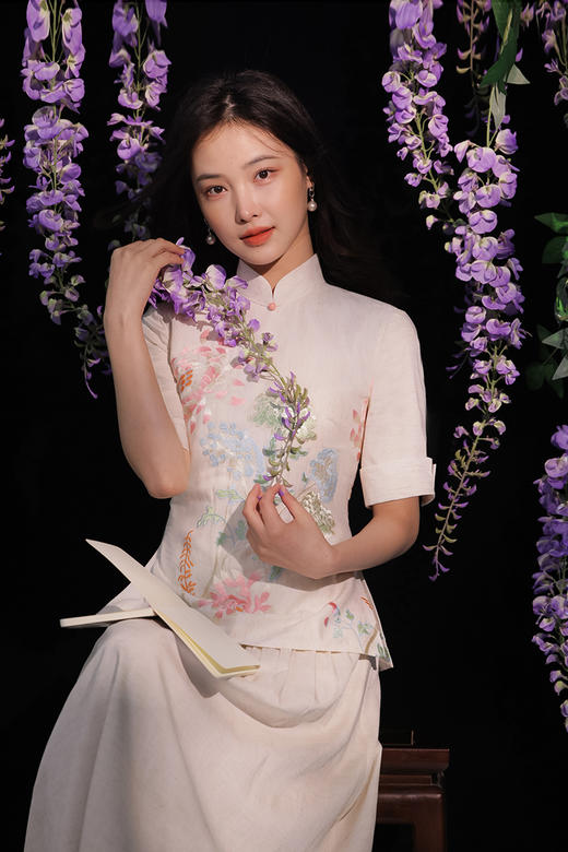 逸红颜明月优选#莲花刺绣新中式上衣「小荷间」清丽婉约透气棉麻，夏日清冷系 商品图1