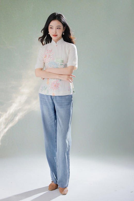 逸红颜明月优选#真丝汉麻显瘦直筒牛仔裤​「冰淇淋」丝麻共生·夏日降温，清新细腻垂坠感 商品图1