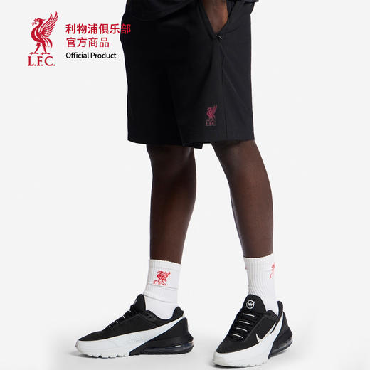 【官网同款】利物浦俱乐部 | 黑色短裤夏日男士利物鸟拉链口袋运动裤 商品图1