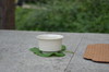 手工定窑 净水莲花品茗杯 轻握杯盏 指尖触碰到莲花的细腻纹理 定瓷风雅 商品缩略图4