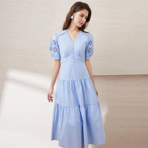 EITIE爱特爱夏季新款洋气修身显瘦镂空白色连衣裙7707428 商品图5