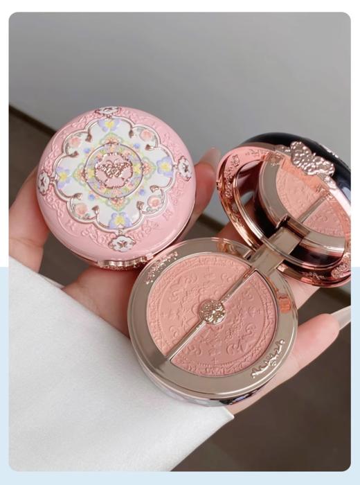 花知晓蝴蝶云肩胭脂盒双色腮红01胭脂雪、云肩浮雕六色眼影01炼瓦赤陶 商品图1