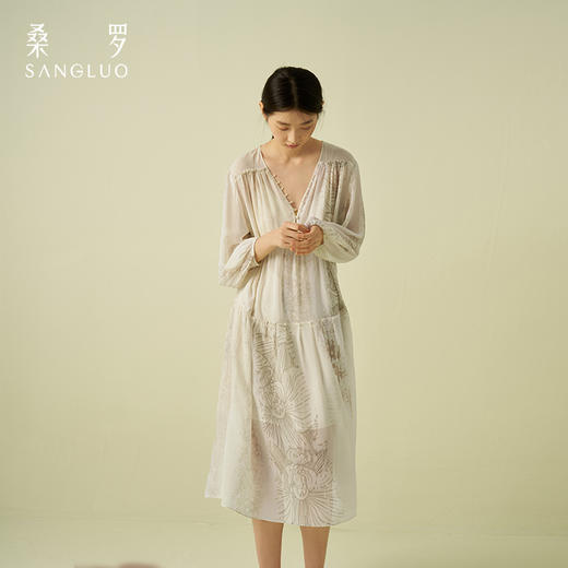 优雅复古』桑罗波纹蕾丝长袖真丝睡裙100%桑蚕丝女休闲2025年新款 商品图2