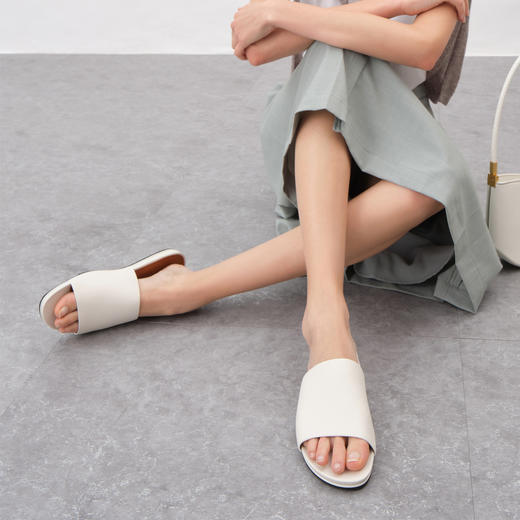 Julia Heuer 解放双脚的全牛皮一字拖 商品图5