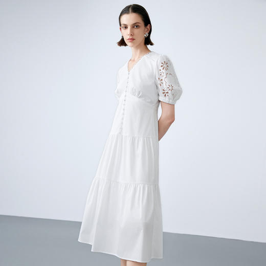 EITIE爱特爱夏季新款洋气修身显瘦镂空白色连衣裙7707428 商品图10