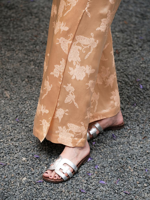 盛唐牡丹 |香槟色蝶恋花冠乐绉松紧腰半裙 商品图1