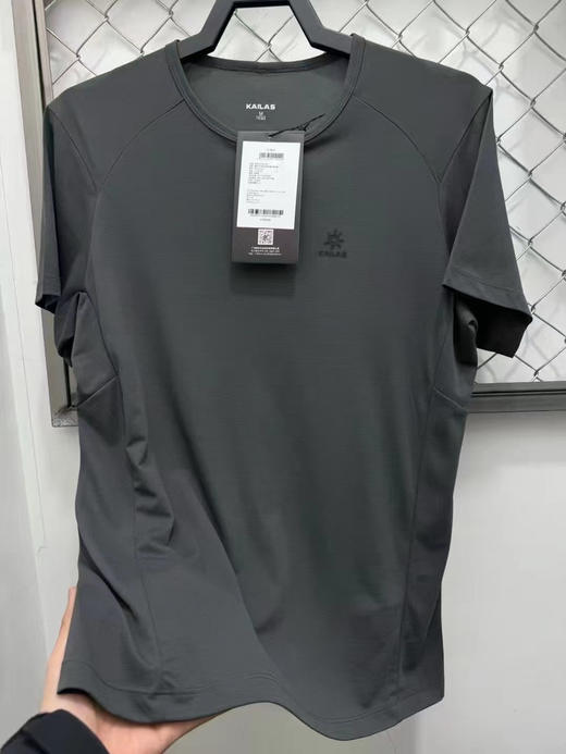 原单正品凯乐石速干短袖，整体立体剪裁，抗菌防臭面料
黑灰两个颜色 
尺码：M L XL XXL 商品图1