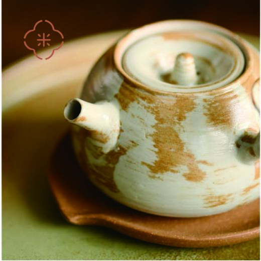 米马杂货  粉引薄胎侧把壶与桃形壶承套装 颜色与形制均合宜 商品图0