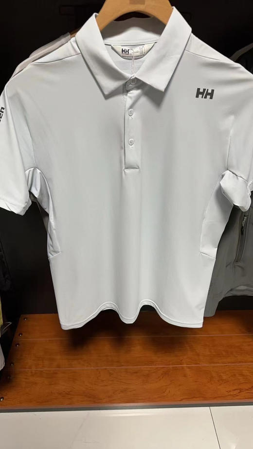 正品HH海丽汉森速干Polo
纯正品，随意鉴定！！
白色，灰色 尺码M-XXL
原价1000出头，清货特价 商品图2