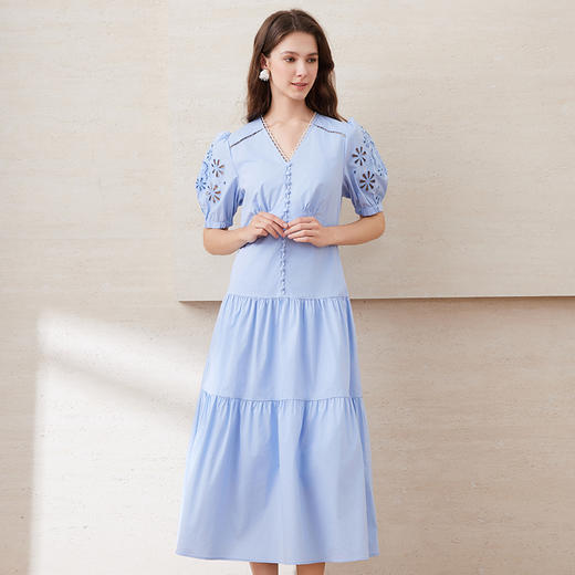 EITIE爱特爱夏季新款洋气修身显瘦镂空白色连衣裙7707428 商品图3