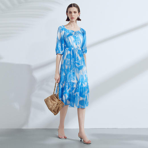 EITIE爱特爱夏季新款显瘦高腰洋气桃心领五分袖印花连衣裙7807566 商品图1