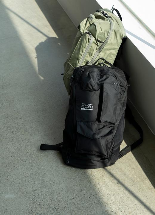 MM6 X Salomon 联名款户外运动背包机能健身跑步双肩包 Z-15376 商品图11
