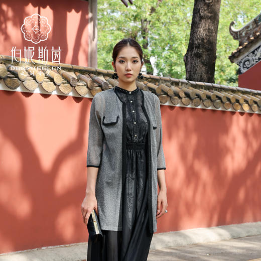 【伯妮斯茵】173D016--灰色风衣--中世纪的光明--《宁静之美》 商品图0