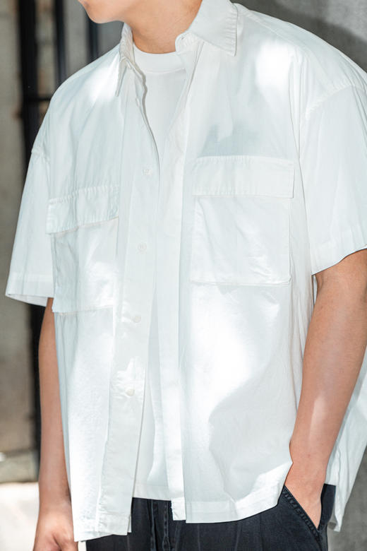 523522219百搭质感短袖衬衫 商品图1