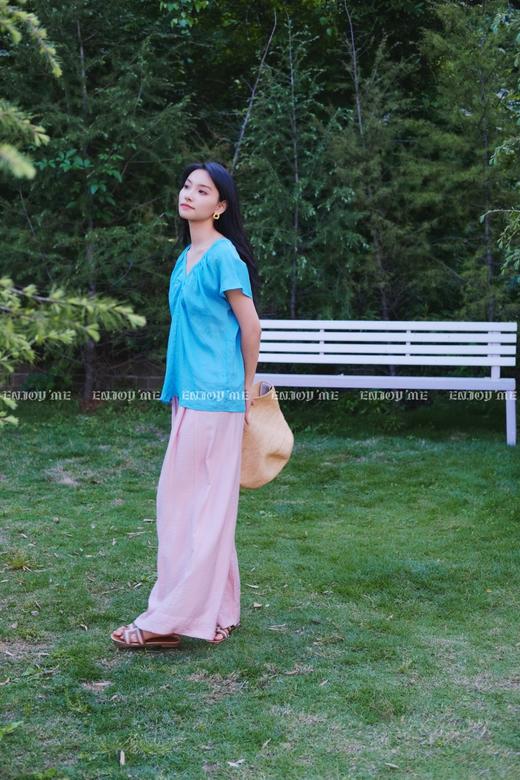 【门店同款】ENJOY夏季“后花园”V领褶皱上衣 162499334 商品图1