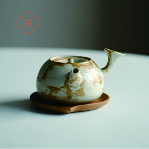 米马杂货  粉引薄胎侧把壶与桃形壶承套装 颜色与形制均合宜 商品图4