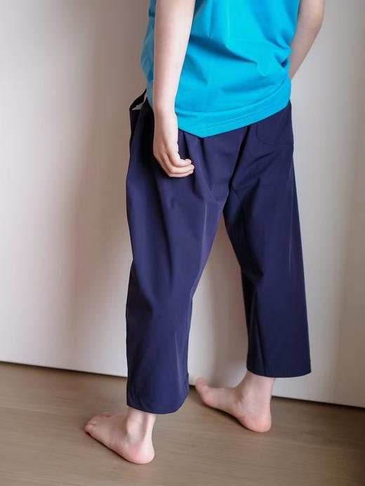 2025夏季超轻薄透心凉心飞扬儿童户外休闲裤！速干光板防蚊9分裤！ 商品图2