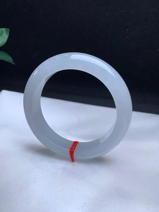 612966，53冰底白月光手镯，版型好，清新干净，整条干干净净的，版型大气 商品图3