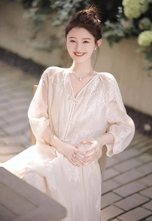 【下单后3-7天发货】ORIGNAL&CO 重工国风杏色大花刺绣套装 商品图2