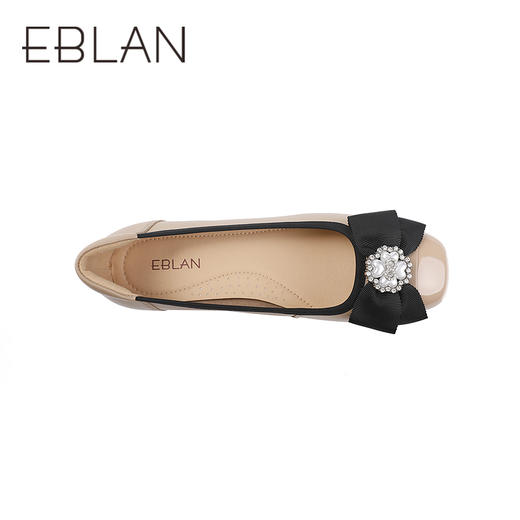 伊伴秋季甄选牛皮鞋面温婉饰扣单鞋B25401720 商品图2