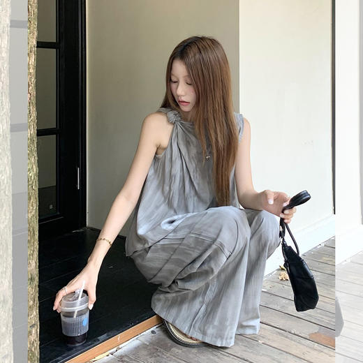 西遇无袖上衣套装女夏季新款宽松灰色垂感阔腿拖地裤两件套SS050762(下装SS050763) 商品图2
