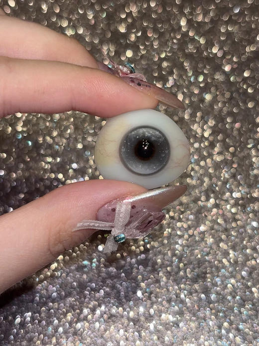 Hot Girls 祈愿星月眠 半年抛 两片 14.2mm 参考着色 13.6mm 基弧 8.5 含水 40% 新锐国货 商品图4