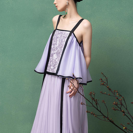 【林栖设计小店】绣花连衣裙改良马面裙拼桑蚕丝2025夏季新品花仙子长裙女1952097 商品图1