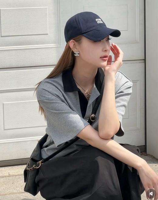 香奈儿 白珐琅银c耳钉（XJ） 商品图4