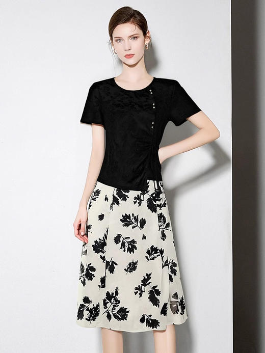 「自」全新升级全新升级【铂金会员266/天猫359/差价93】(99852)洛诗琳2025新款高级时尚气质休闲女士短袖女装两件套 商品图1