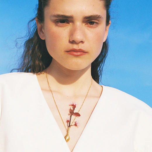 订购10周到｜Maggoosh-Flower Holder-金色 小花瓶 吊坠 项链（可DIY插花）［希腊设计师］ 商品图3