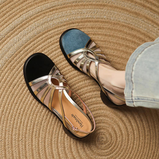 【预售5天】文艺复古百搭拼色包头凉鞋，粗高跟圆头包头后空罗马凉鞋LD&7352 商品图1