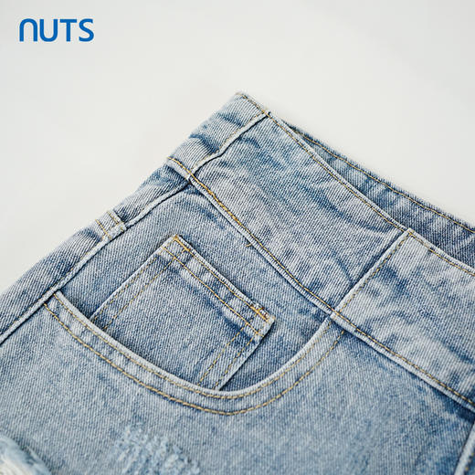 NUTS夏季新品浅色时尚气质破洞百搭水洗牛仔短裤429112330 商品图3