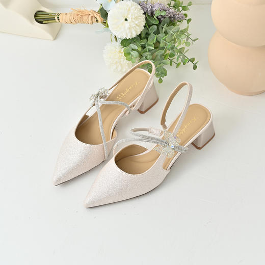 经典鲨2025年夏季款优雅尖头仙女风甜美蝴蝶装饰粗跟凉鞋女KW87-529051 商品图2