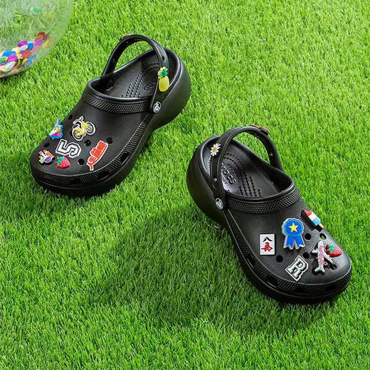 【下单即赠6枚智必星】Crocs卡骆驰云朵女款 洞洞鞋 跟高4CM左右 商品图3