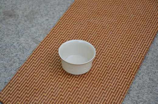 手工定窑 净水莲花品茗杯 轻握杯盏 指尖触碰到莲花的细腻纹理 定瓷风雅 商品图1