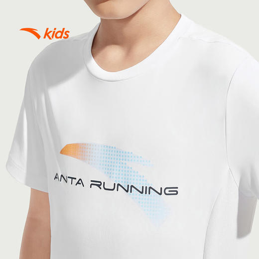 安踏儿童男大童短袖衫2025夏透气圆领跑步凉感水冷短T恤352525104 商品图4