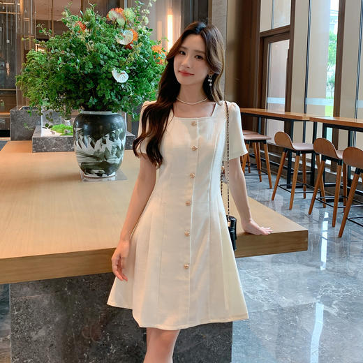 奢姿大码女装2025夏季百褶小香风时尚连衣裙胖妹妹气质方领裙子9952890469 商品图1